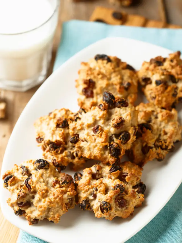 Healthy oatmeal raisin cookie recipe with quick oats